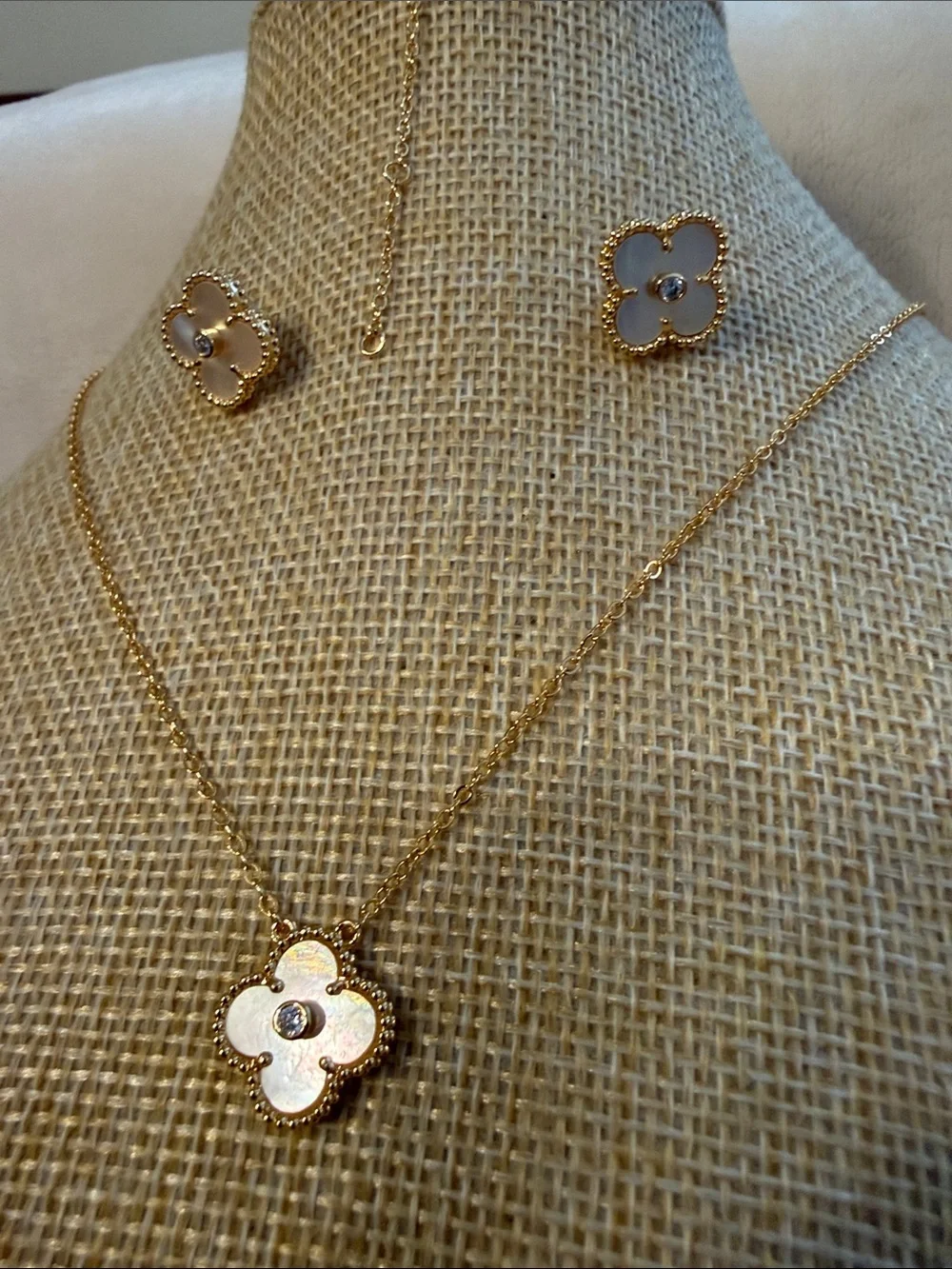 Gold & White vanilla Clover Necklace and Earrings Set